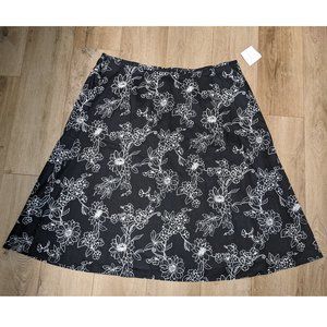 NWT Sag Harbor Women's Black & White Floral Midi A-Line Skirt Plus size 24W